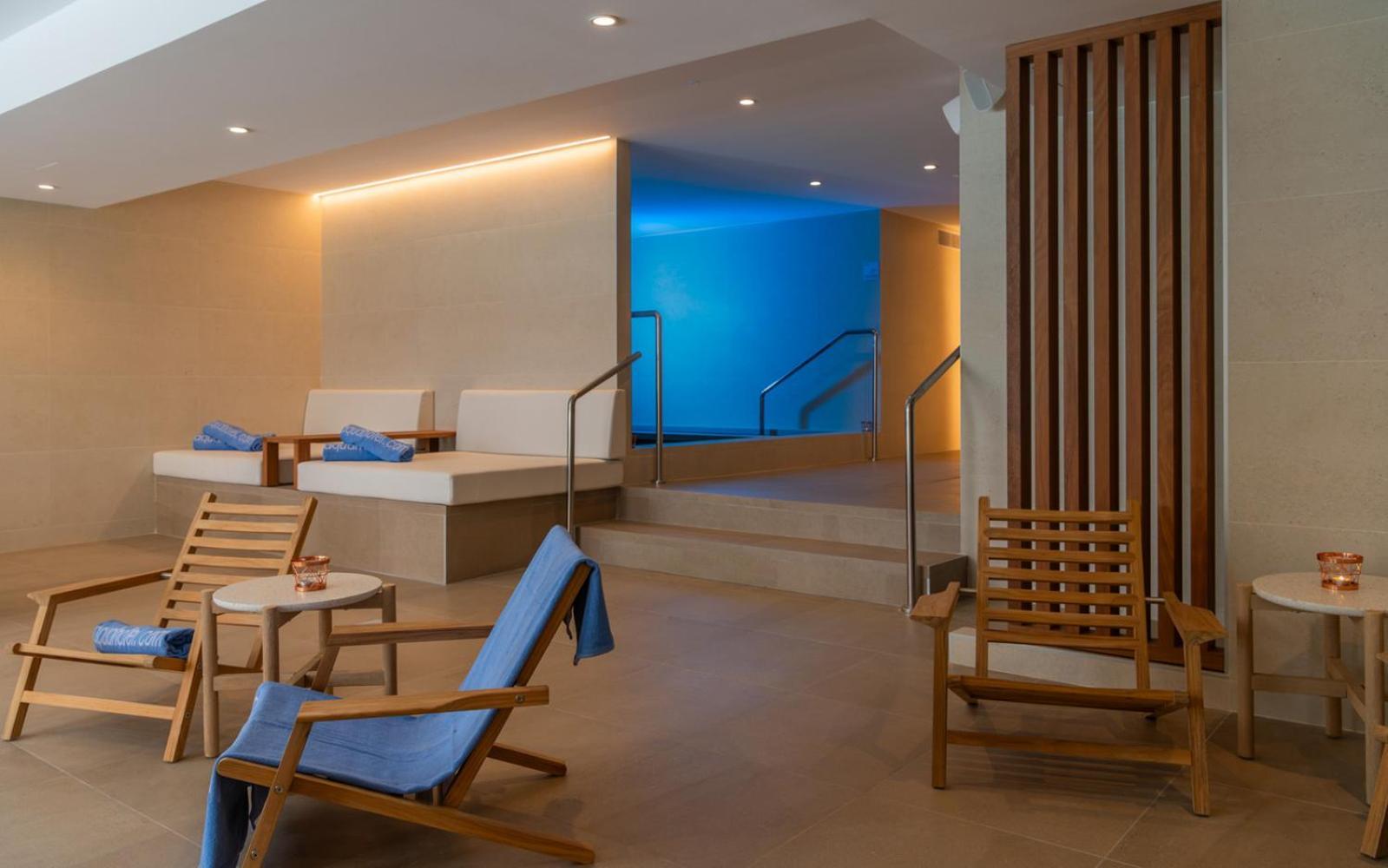 Aqua The Breeze (adults Only +18) 4*