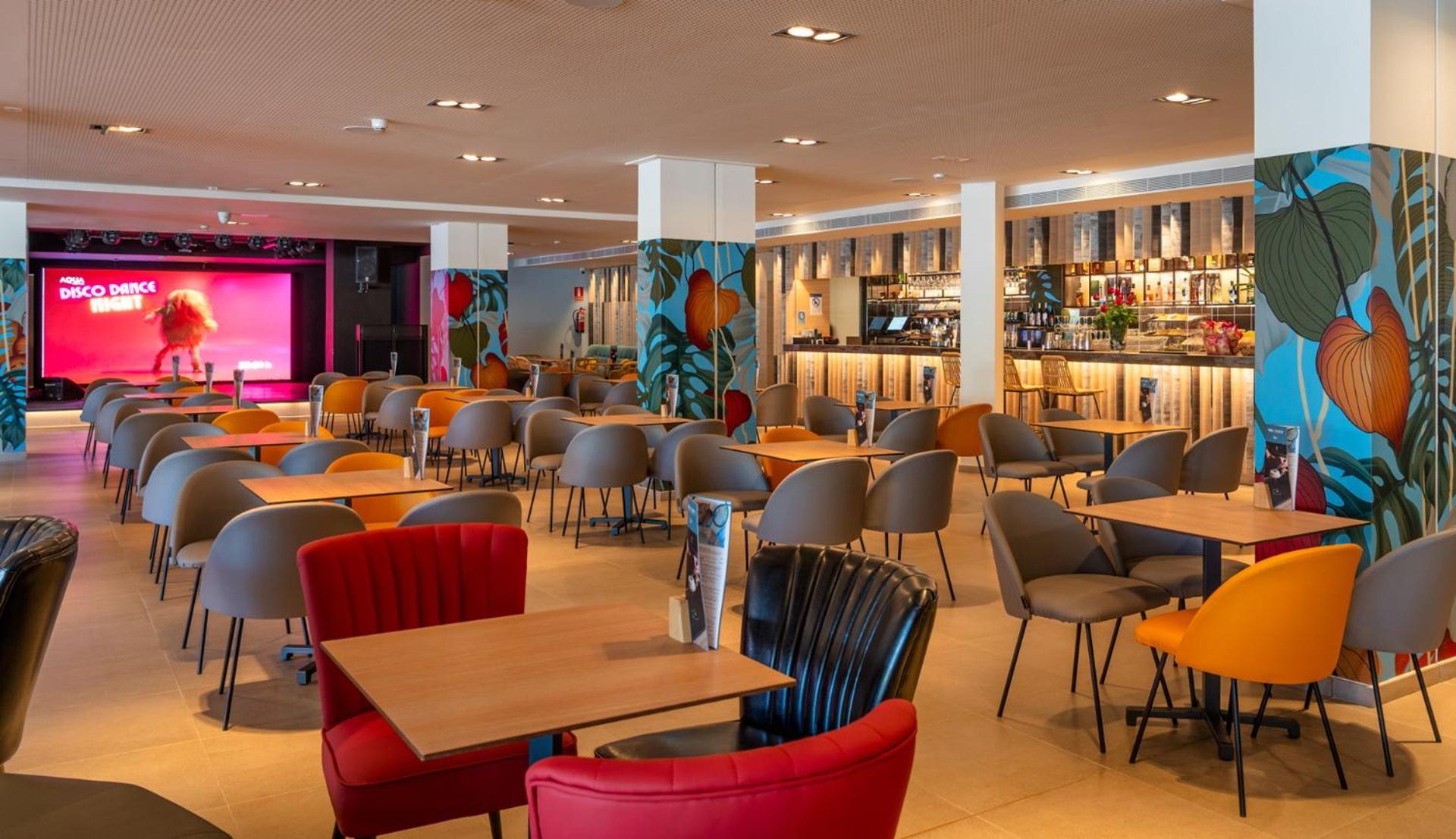 Aqua The Breeze (adults Only +18)