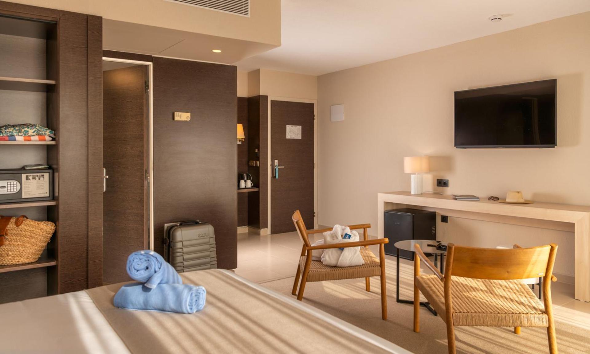 Aqua The Breeze (adults Only +18) Hotel