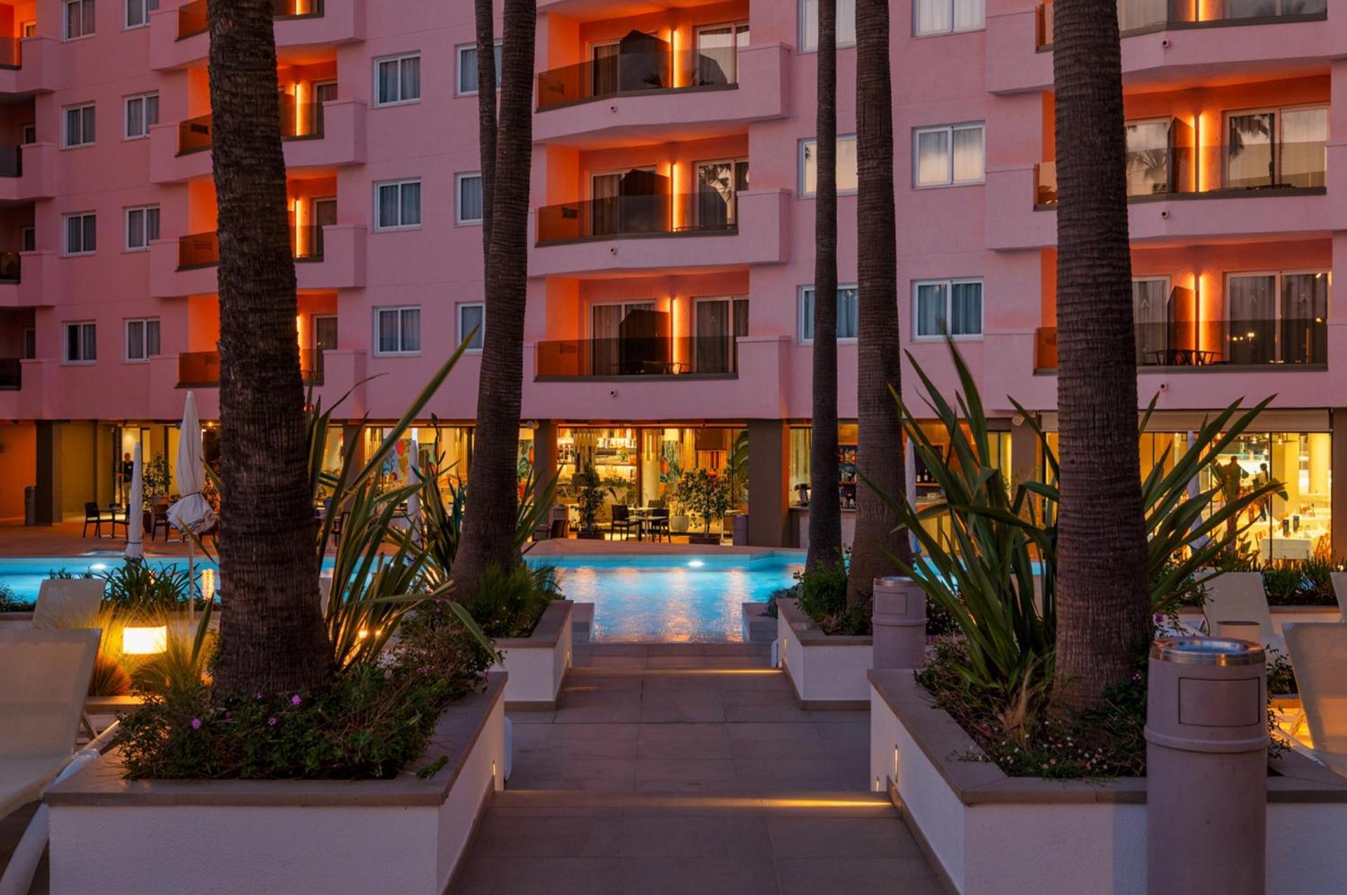 Aqua The Breeze (adults Only +18) Santa Susana